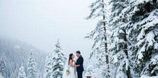The Perfect Winter Wedding: Combining Adventure and Elegance The Perfect Winter Wedding: Merging Adventure and Sophistication